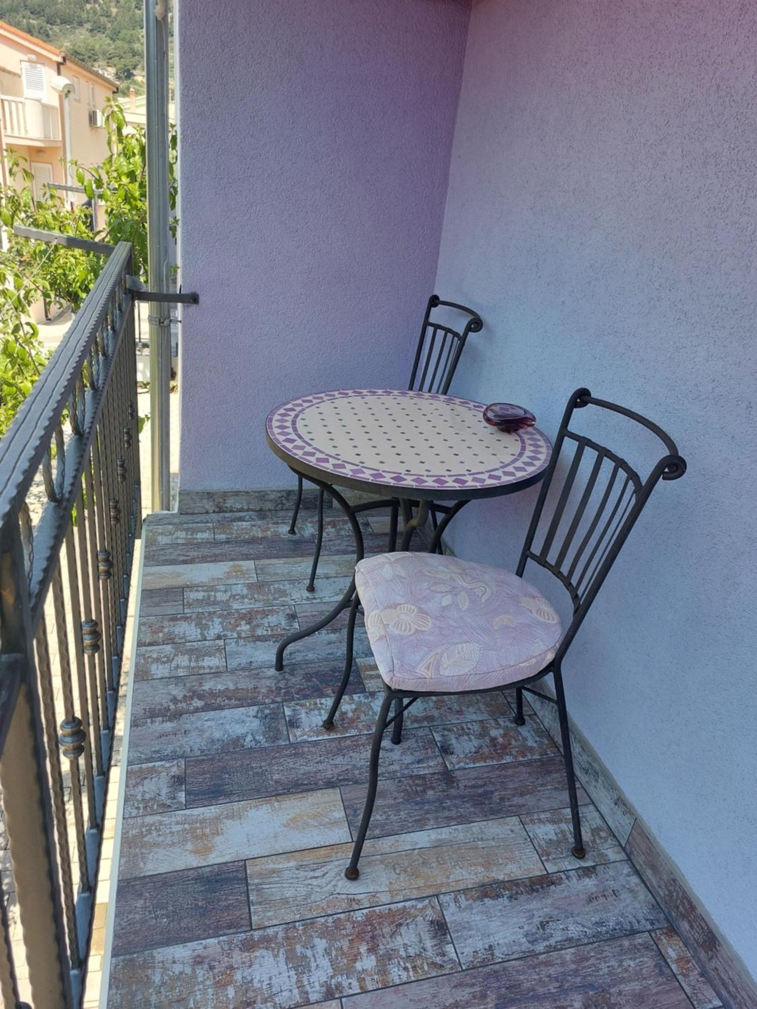 Apartments Villa Lilla Baška Voda Kamer foto